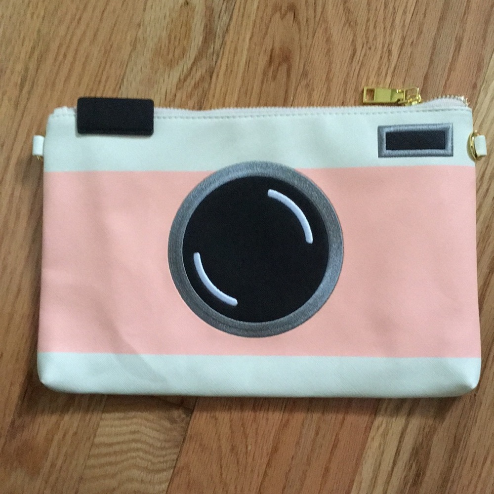 Camera clutch